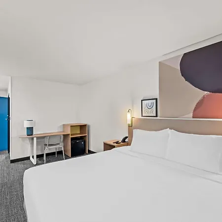 Spark By Hilton Sterling Dulles Airport Exterior photo