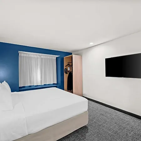 Spark By Hilton Sterling Dulles Airport Exterior photo