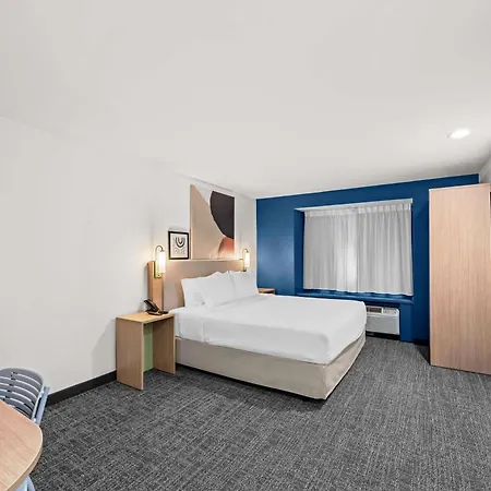 Spark By Hilton Sterling Dulles Airport Exterior photo