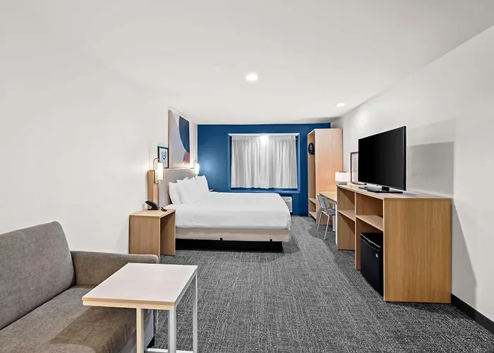 Spark By Hilton Sterling Dulles Airport