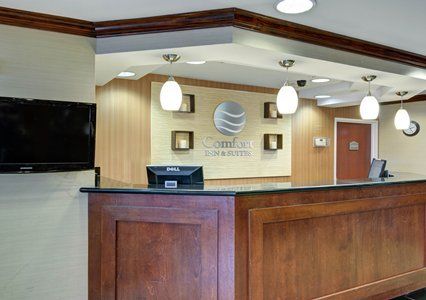 Spark By Hilton Dulles Airport Hotel