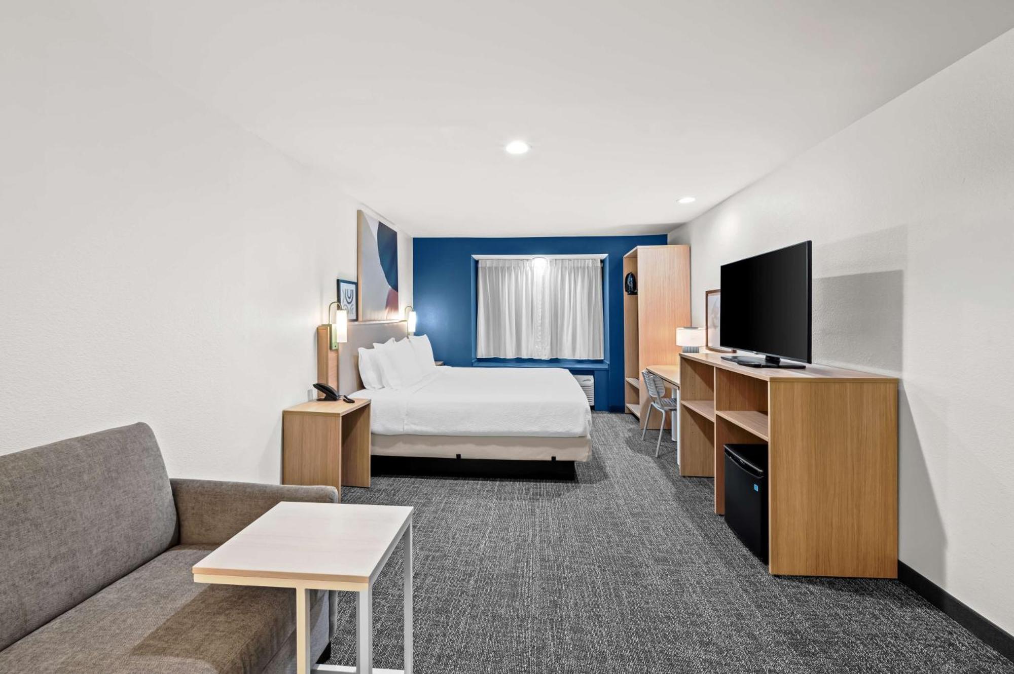Hotel Spark By Hilton Dulles Airport