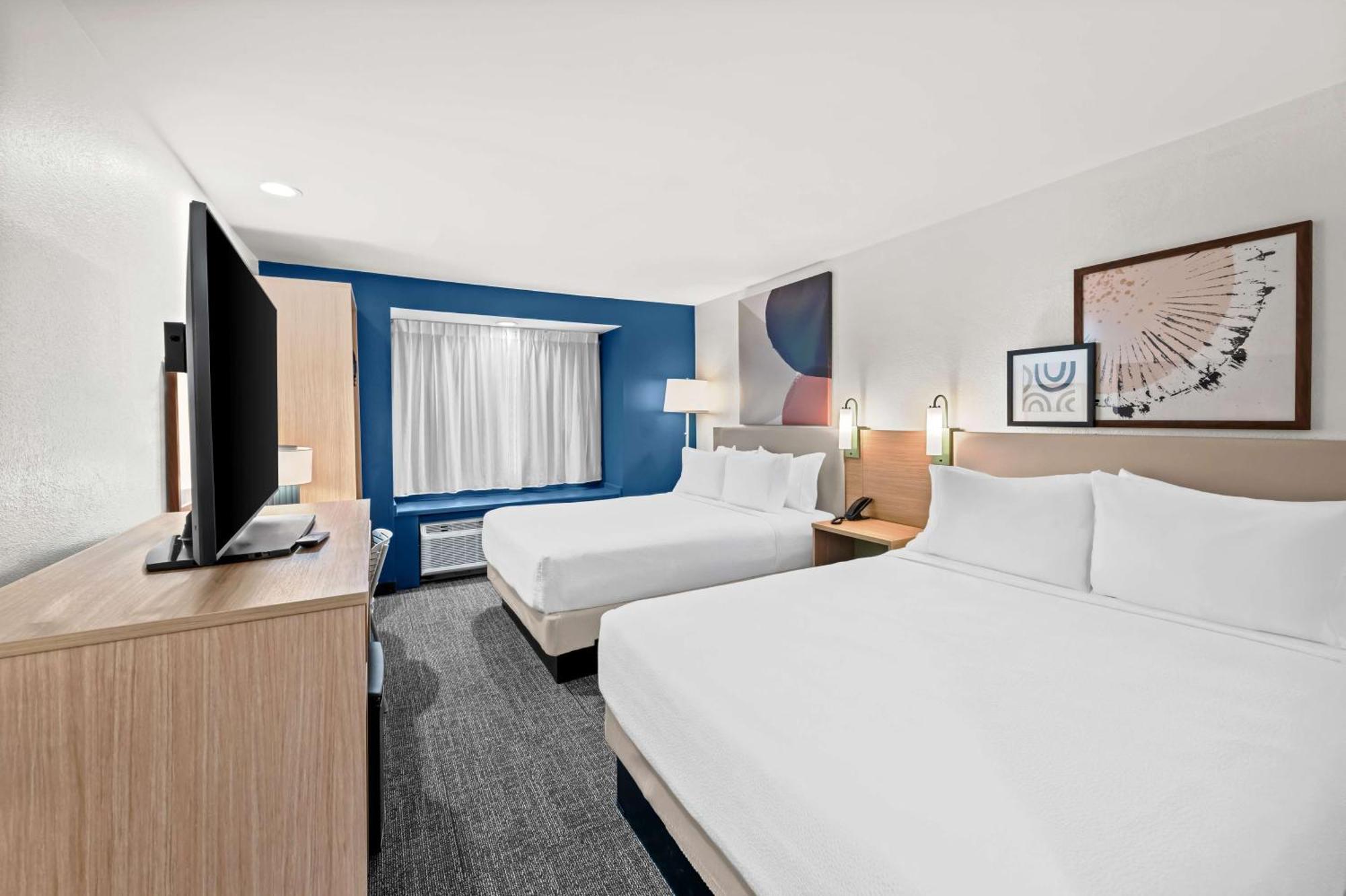 Spark By Hilton Dulles Airport Hotel 2*