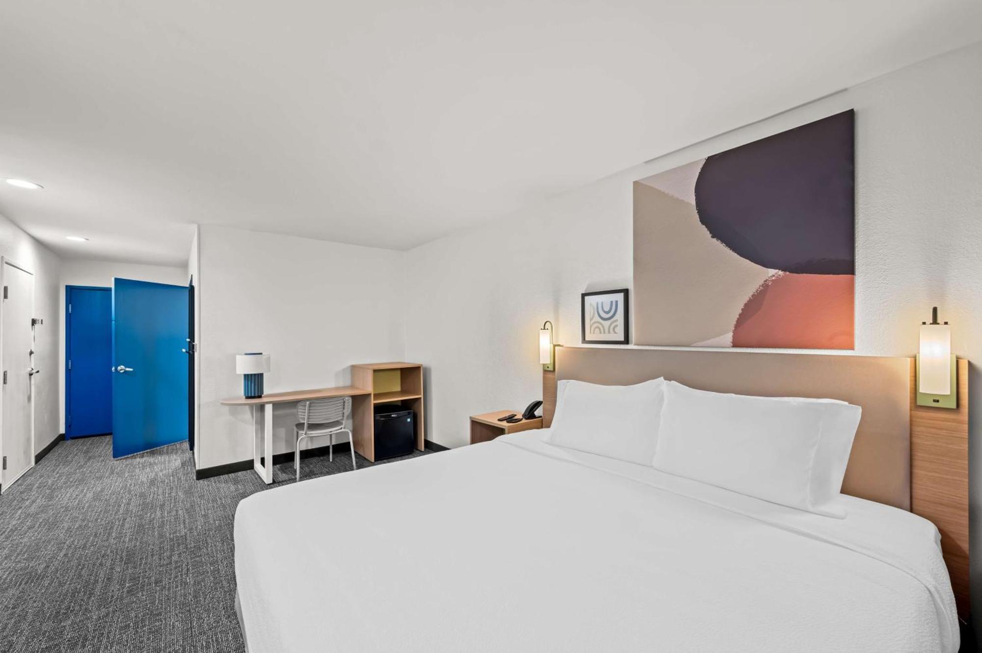Spark By Hilton Dulles Airport 2*